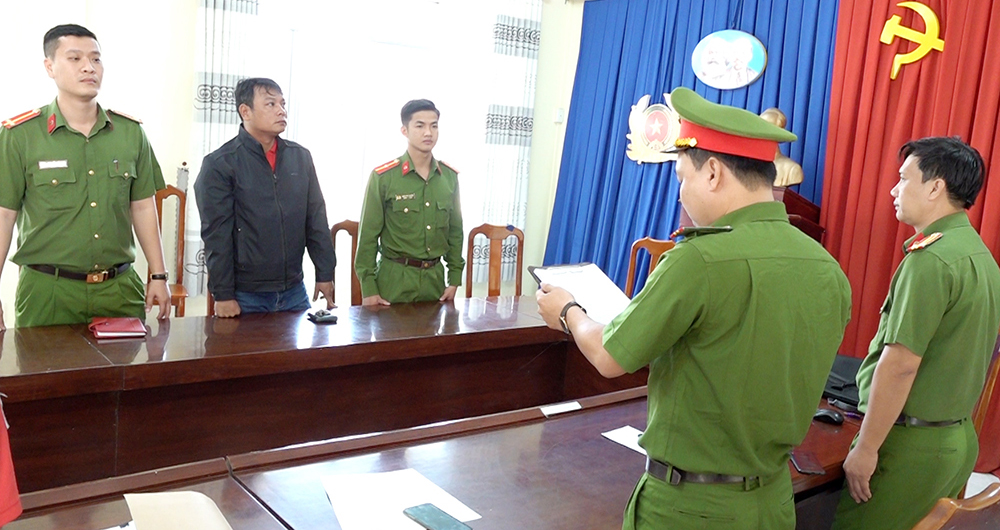 Thi hành lệnh bắt bị can để tạm giam đối với Dương Văn Cường.