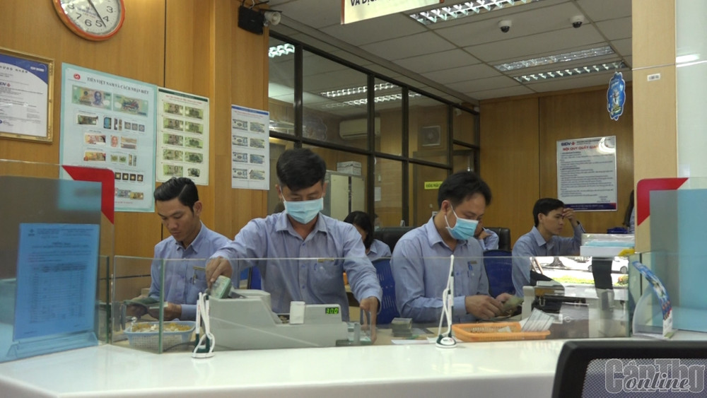 Tiếp tục ưu tiên vốn cho sản xuất kinh doanh