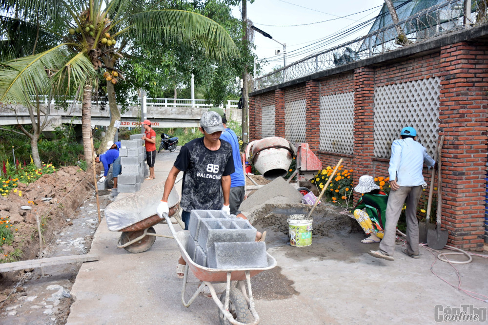 Huy động sức dân để nâng cấp,mở rộng lộ giao thông