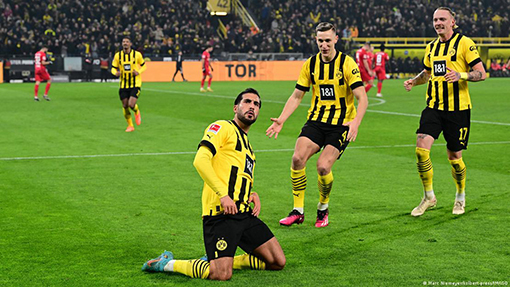 Các cầu thủ Dortmund ở trận thắng RB Leipzig. Ảnh: DW