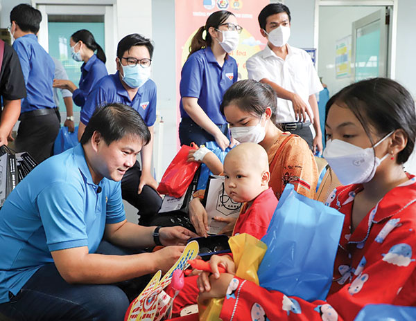 Khắc phục tình trạng “nhạt Ðảng, khô Ðoàn”<br>Bài 2: Ðất tốt ươm mầm xanh