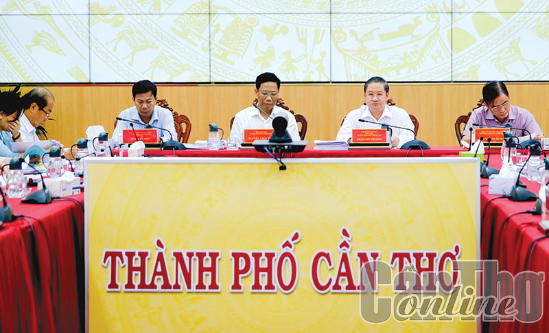 Thực hiện đồng bộ các giải pháp, quyết tâm phấn đấu đạt kết quả kinh tế - xã hội cao nhất