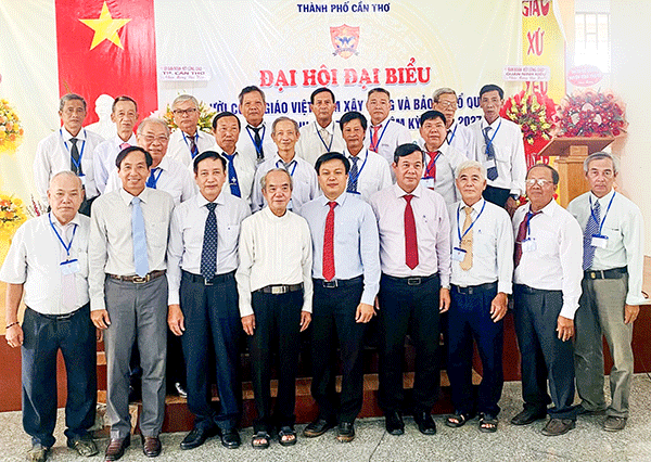 Nâng cao hiệu quả thực hiện các phong trào thi đua yêu nước trong đồng bào Công giáo