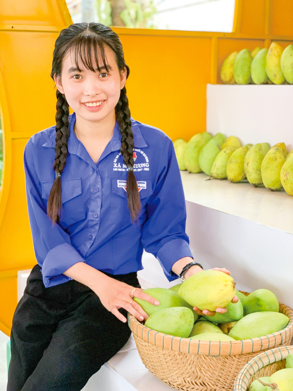 Xoài thơm, lá non