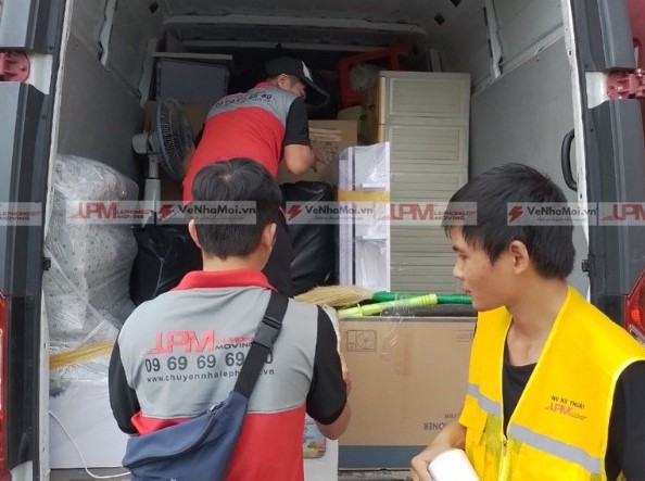 Có nên huy động nhân viên để chuyển văn phòng công ty?