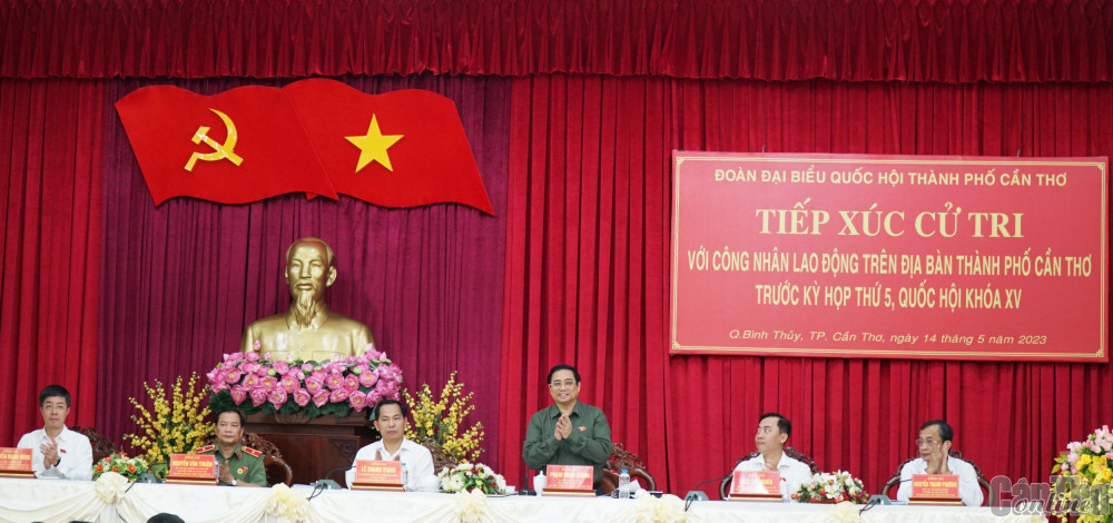 Thủ tướng Phạm Minh Chính tiếp xúc cử tri TP Cần Thơ Thủ tướng Phạm Minh Chính và các đại biểu Quốc hội thành phố tiếp xúc cử tri TP Cần Thơ. Ảnh: ANH DŨNG