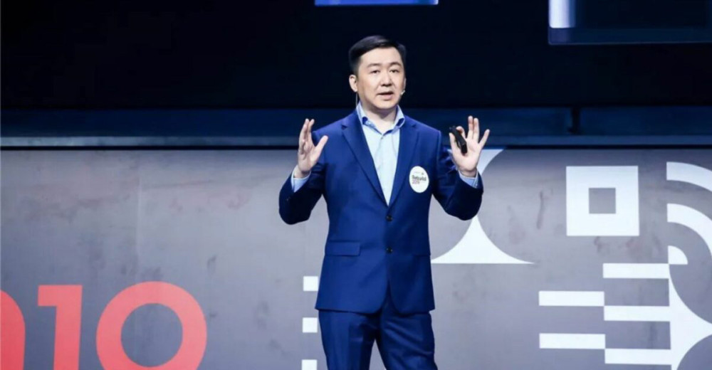 Trung Quốc kéo các tỉ phú vào cuộc đua AI với Mỹ Ông Wang Xiaochuan gần đây đã thành lập công ty khởi nghiệp Baichuan. Ảnh: shanghaiist.com