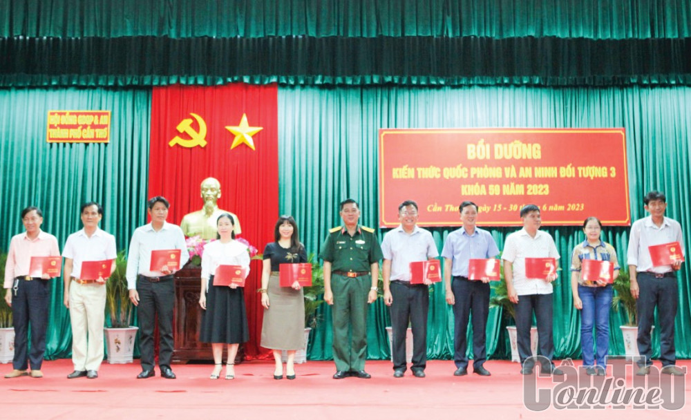 Quyết tâm thực hiện tốt nhiệm vụ quân sự, quốc phòng