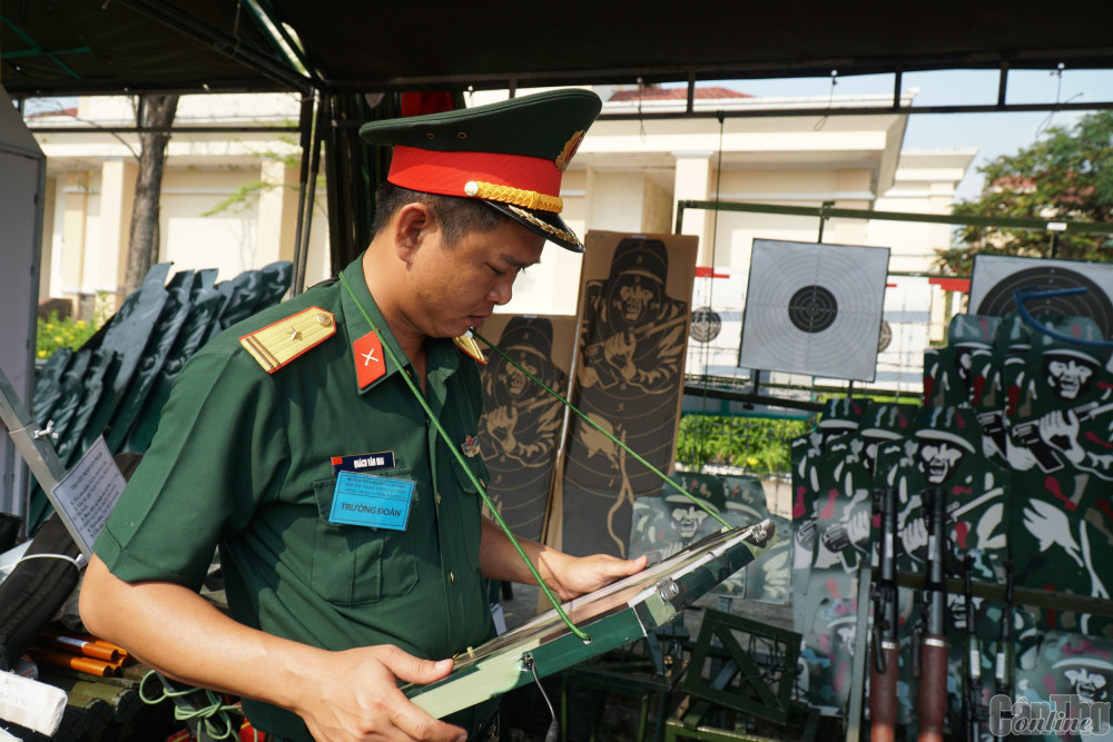 Quan tâm xây dựng đội ngũ sĩ quan đảm bảo chất lượng và số lượng