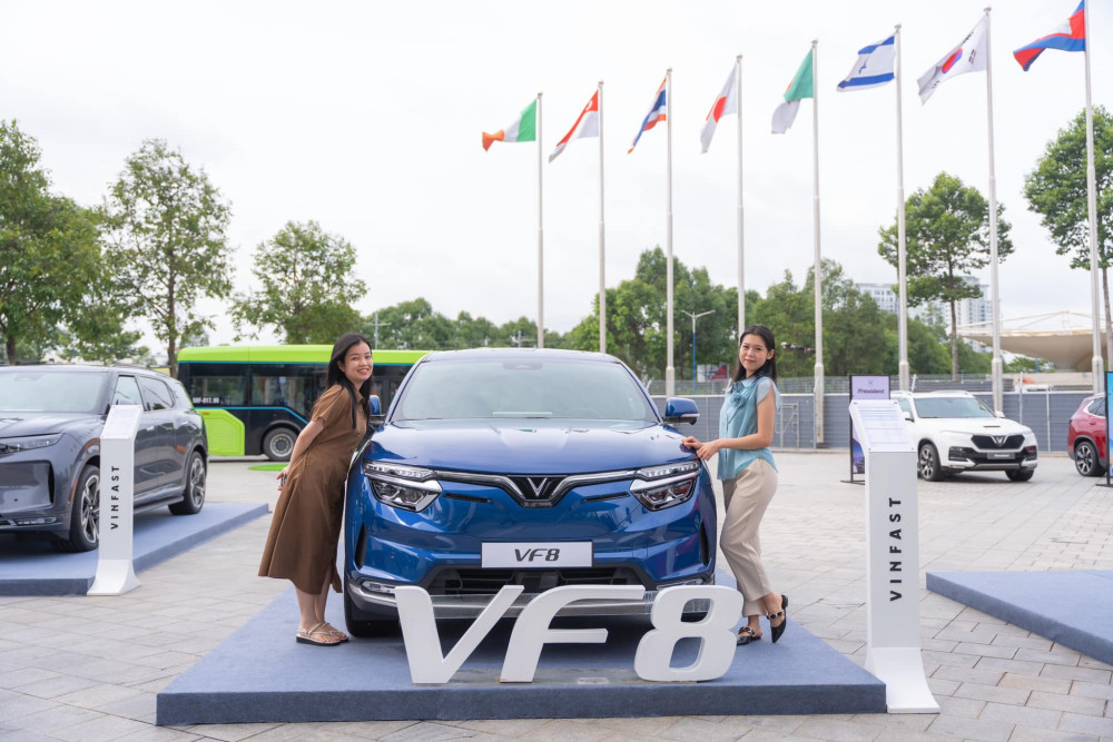 VinFast “khuấy đảo” Bình Dương với triển lãm xe điện lớn nhất Việt Nam