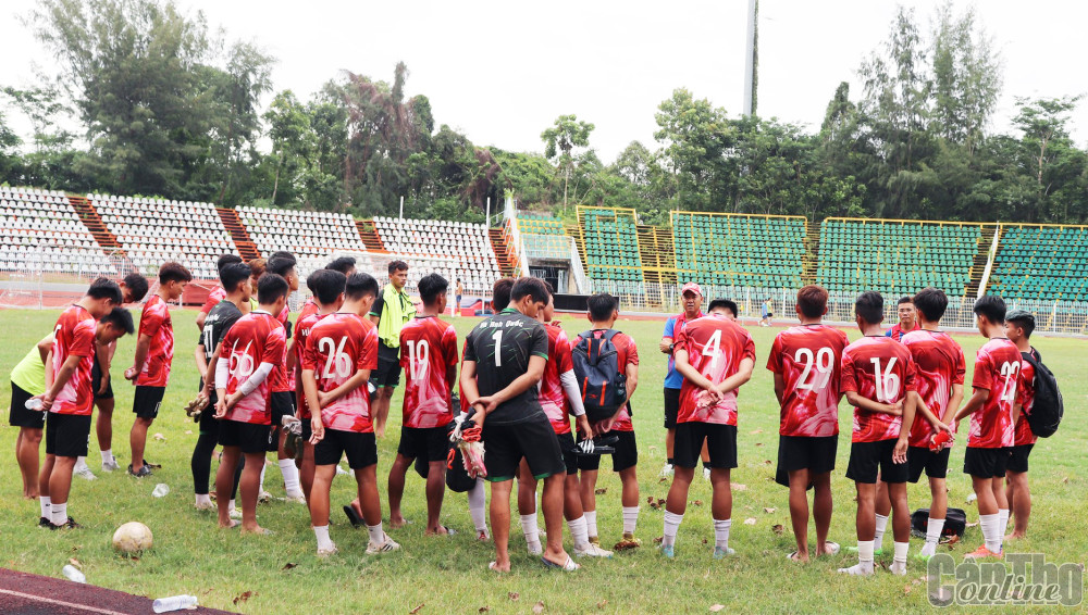 Đội bóng đá U20 Cần Thơ tích cực chuẩn bị cho giải ĐBSCL.