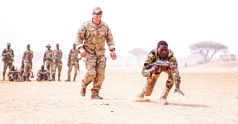 Nguy cơ khủng bố tại Niger Lực lượng đặc nhiệm Mỹ huấn luyện binh sĩ Niger chống khủng bố. Ảnh: U.S. Army