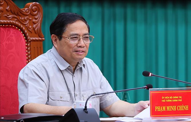 Thủ tướng Phạm Minh Chính làm việc với Ban Thường vụ Tỉnh ủy Kon Tum Thủ tướng Phạm Minh Chính chủ trì buổi làm việc với lãnh đạo chủ chốt tỉnh Kon Tum và đại diện các nhà đầu tư. Ảnh: Dương Giang - TTXVN