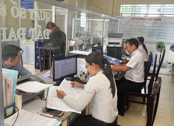 Nâng cao hiệu quả tiếp nhận, giải quyết hồ sơ hành chính