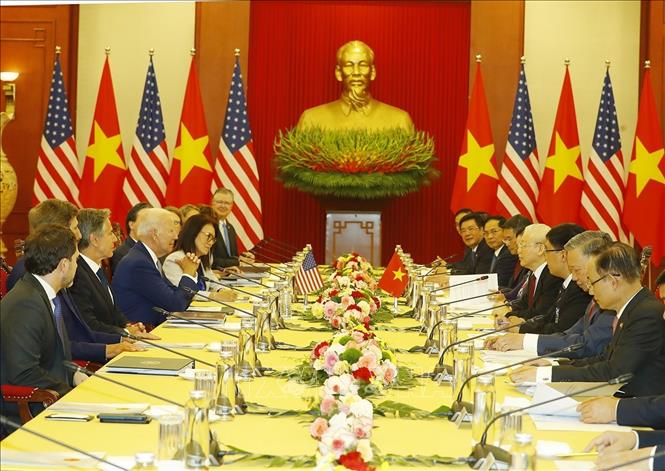 Tuyên bố chung về nâng cấp quan hệ Việt Nam - Hoa Kỳ lên Đối tác Chiến lược Toàn diện