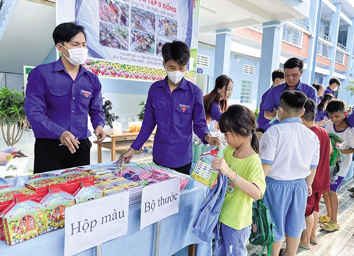 Hỗ trợ học sinh phát triển toàn diện