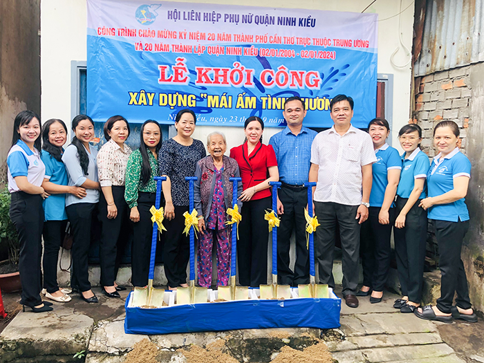 Hội LHPN quận Ninh Kiều phối hợp chính quyền địa phương làm lễ khởi công xây dựng Mái ấm tình thương.