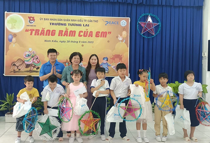 Sôi nổi các hoạt động vui Tết Trung thu