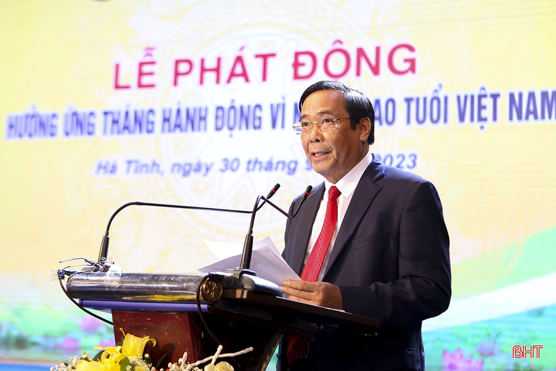 Phát động Tháng hành động vì người cao tuổi Việt Nam năm 2023 Chủ tịch Trung ương Hội Người cao tuổi Việt Nam Nguyễn Thanh Bình phát biểu khai mạc lễ phát động.