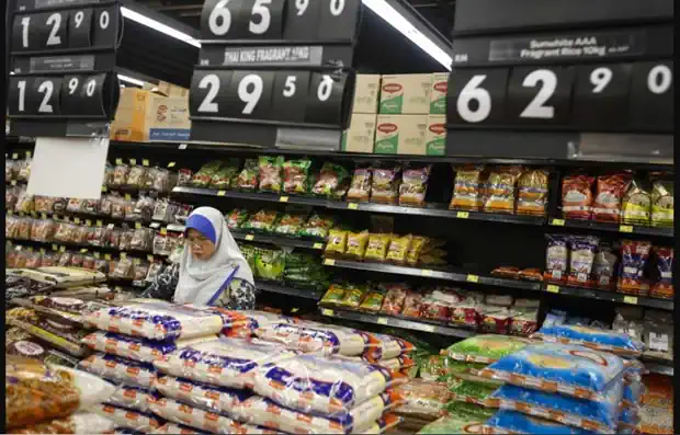 Một cửa hàng gạo ở Malaysia. Ảnh: AP