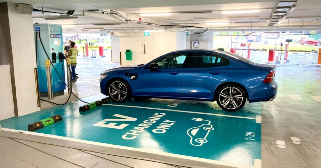 Chủ xe VinFast ở 80 thành phố có thể tìm thấy trạm sạc trong bán kính chỉ 3,5km