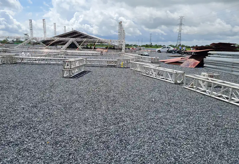 Khu công nghiệp VSIP Cần Thơ được triển khai xây dựng nhờ công tác hỗ trợ, phối hợp giải phóng mặt bằng của Sở TN&MT, đơn vị liên quan và huyện Vĩnh Thạnh (TP Cần Thơ). 