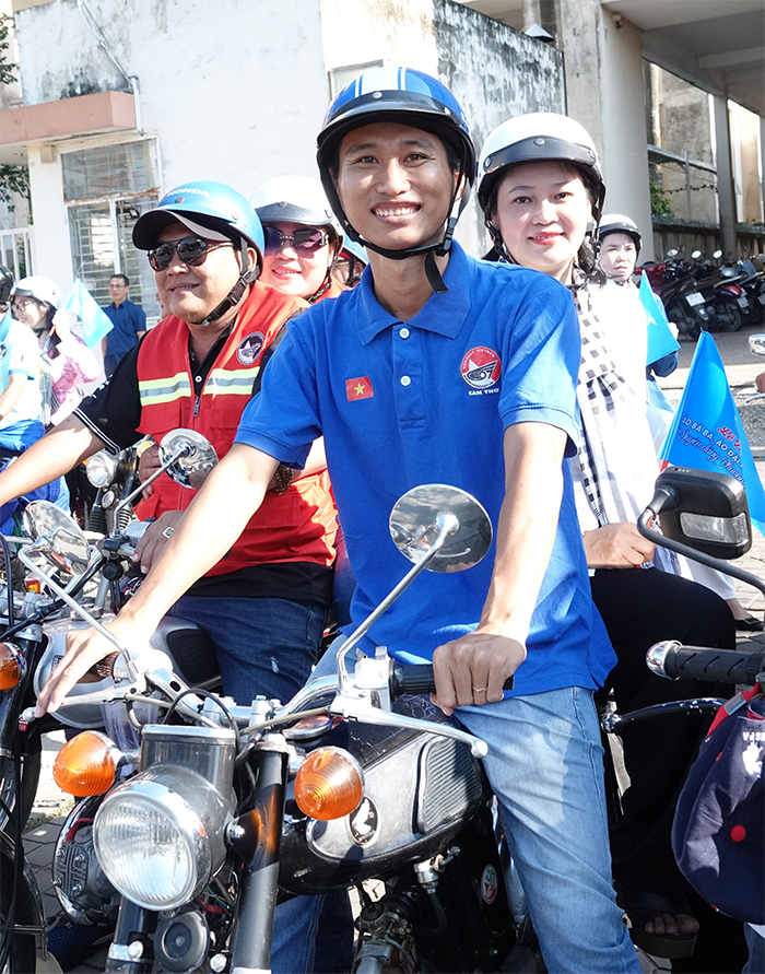 Hoạt động diễu hành đã tạo sức lan tỏa cho lễ hội. Ảnh: DUY KHÔI