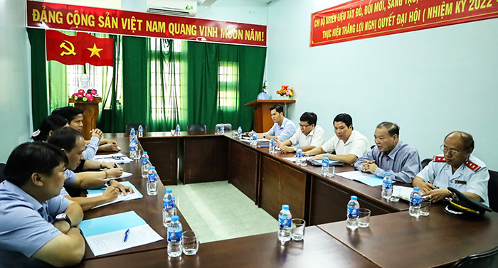 Quang cảnh buổi làm việc.