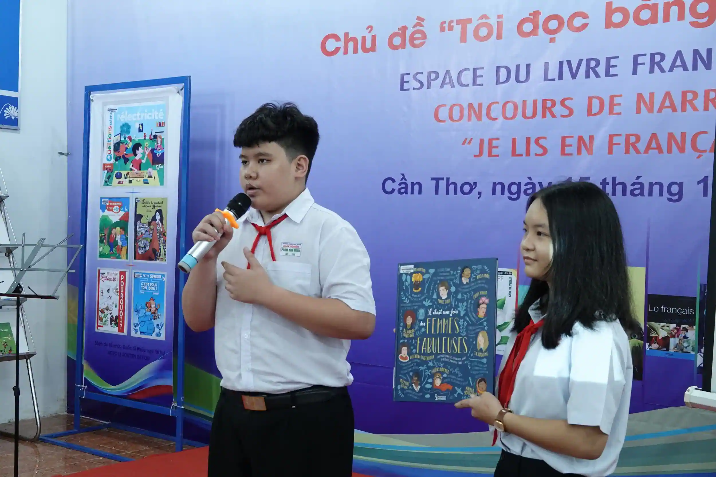 Nhiều hoạt động thú vị tại “Không gian Sách tiếng Pháp” Học sinh thi kể chuyện sách bằng tiếng Pháp.