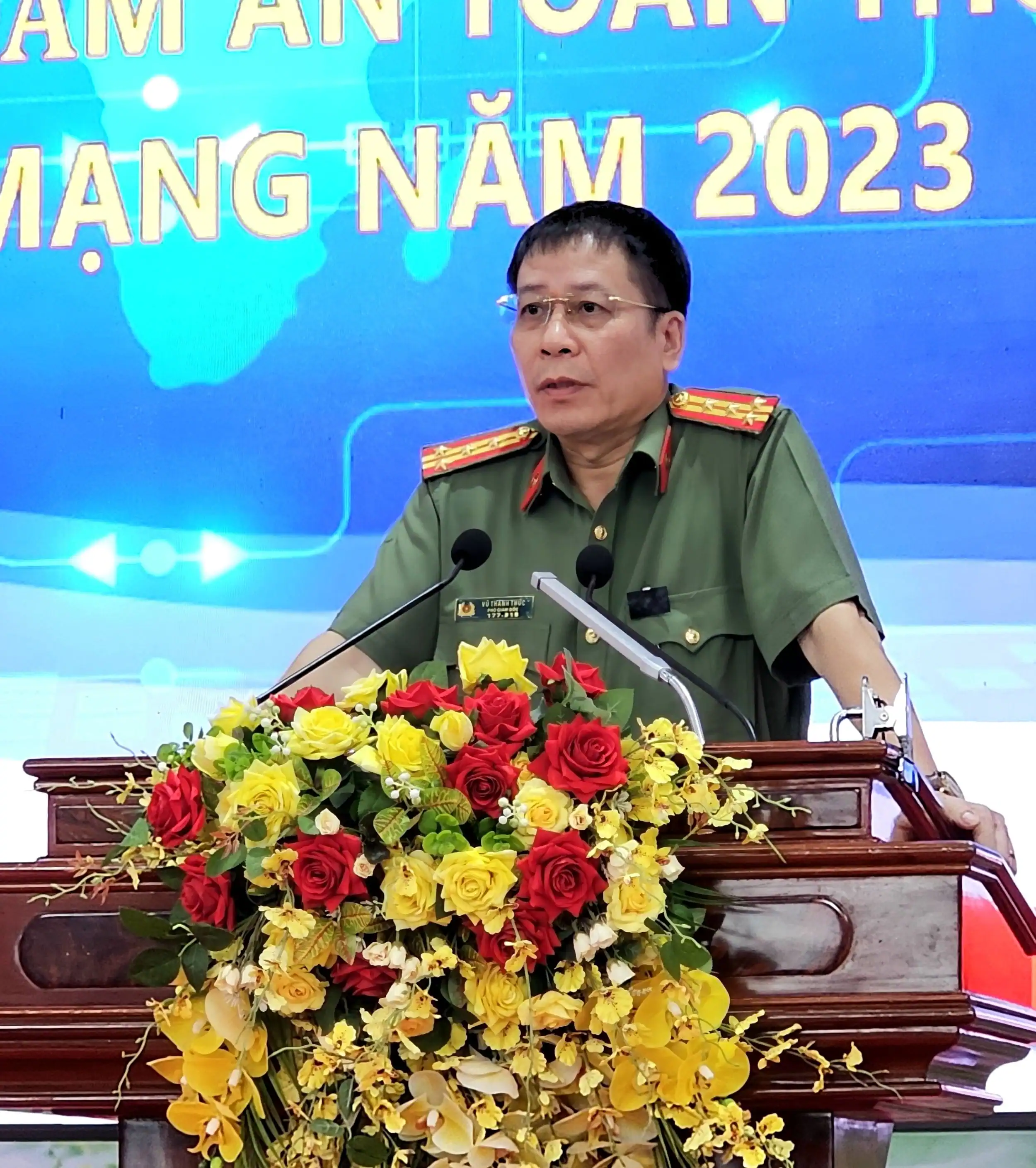 Đại tá Vũ Thành Thức, Phó Giám đốc Công an TP Cần Thơ, phát biểu tại hội nghị.