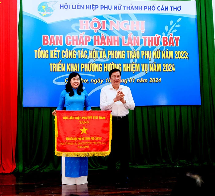 Xây dựng tổ chức Hội vững mạnh, vì sự phát triển toàn diện của phụ nữ