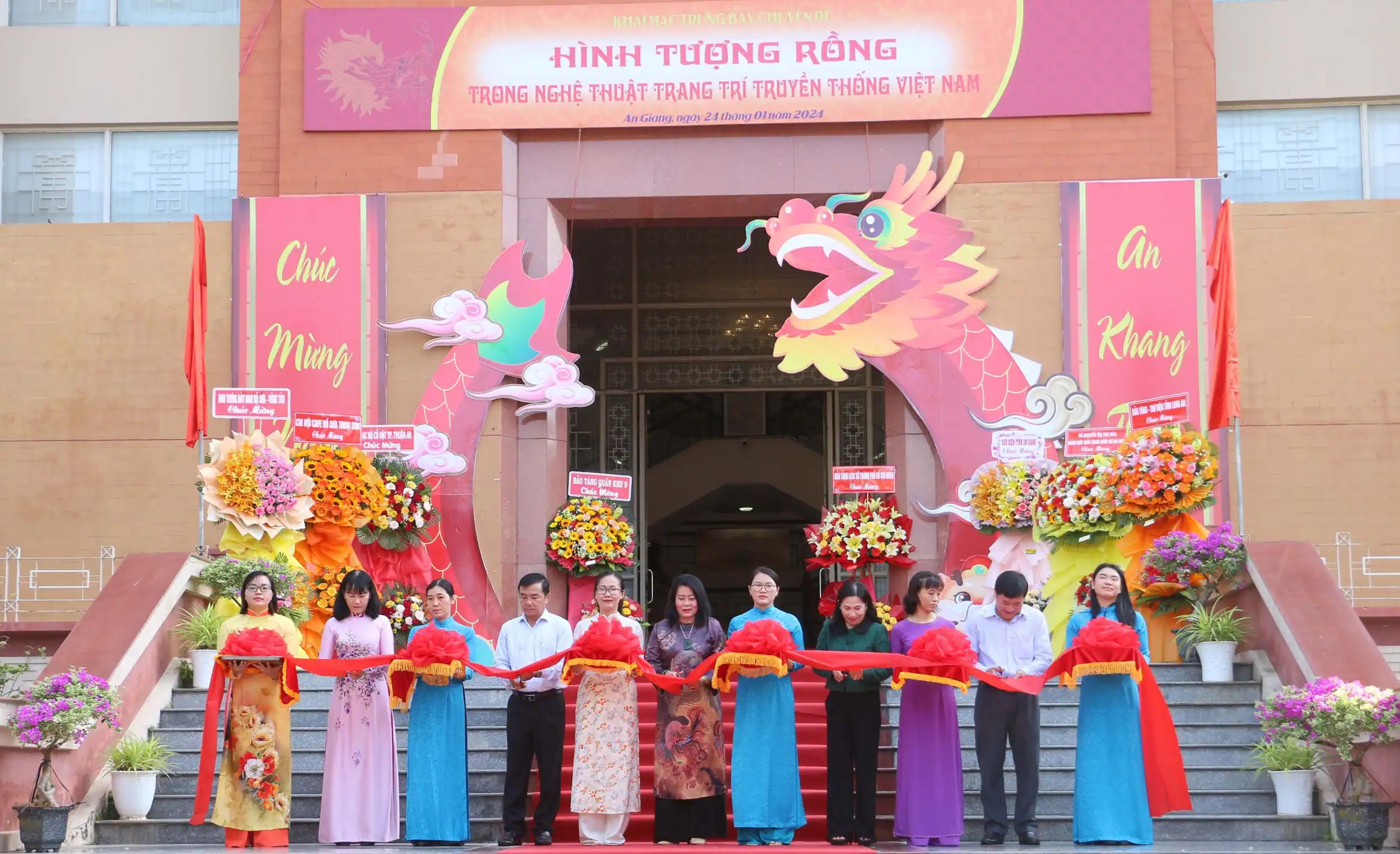 An Giang: Trưng bày hơn 190 hiện vật về hình tượng rồng trong văn hóa Việt Nam