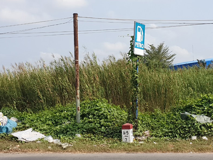 Nguy hiểm khi bắc điện bằng trụ sắt