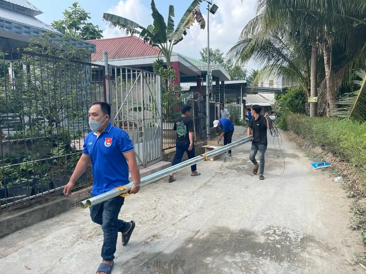 Góp sức trẻ xây dựng đô thị văn minh