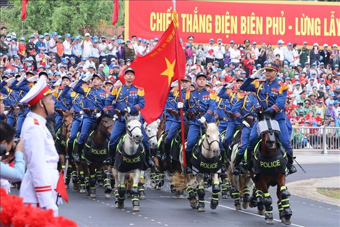 Lễ mít tinh, diễu binh, diễu hành Kỷ niệm 70 năm Chiến thắng Điện Biên Phủ: Viết tiếp những bản hùng ca
