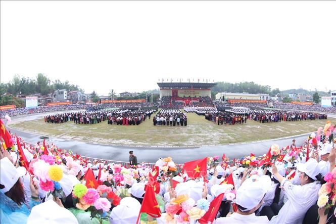 Lễ mít tinh, diễu binh, diễu hành Kỷ niệm 70 năm Chiến thắng Điện Biên Phủ: Viết tiếp những bản hùng ca