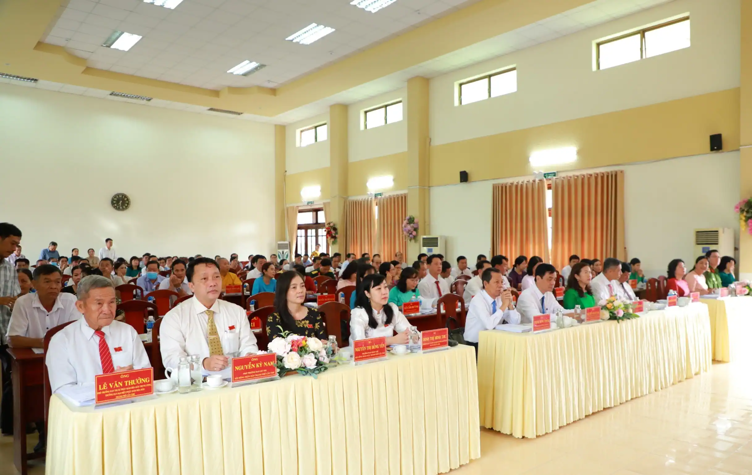 HĐND quận Thốt Nốt và huyện Vĩnh Thạnh khai mạc kỳ họp giữa năm 2024