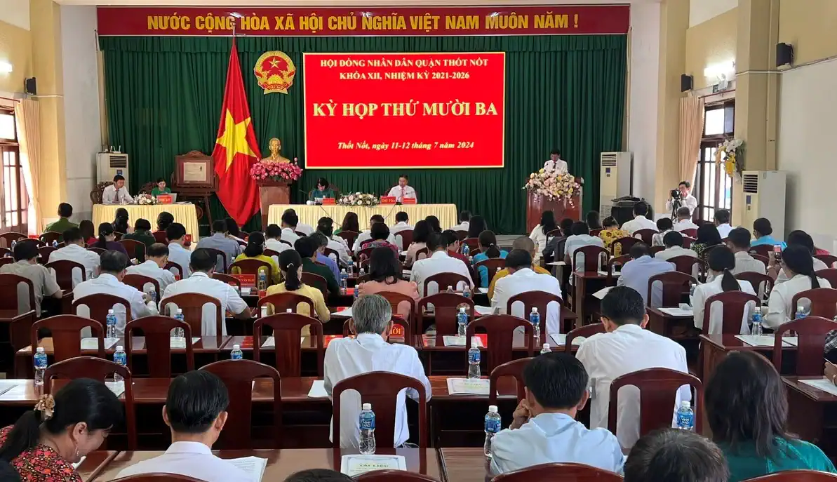 HĐND quận Thốt Nốt và huyện Vĩnh Thạnh khai mạc kỳ họp giữa năm 2024