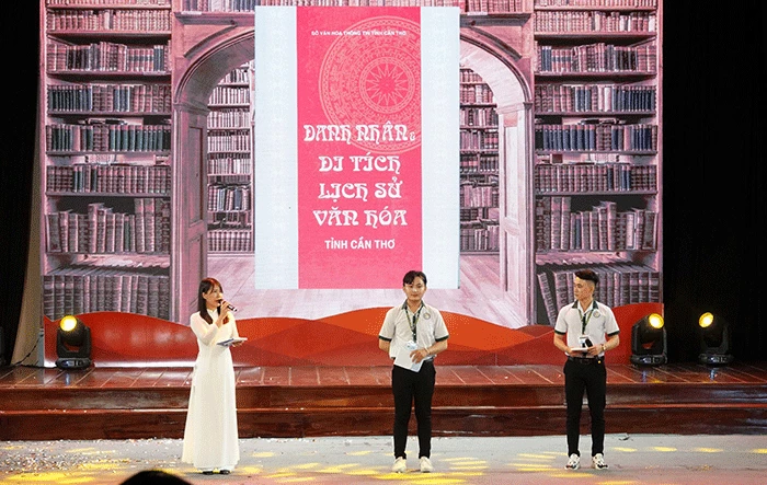 Tuổi trẻ giới thiệu sách và di sản văn hóa Cần Thơ