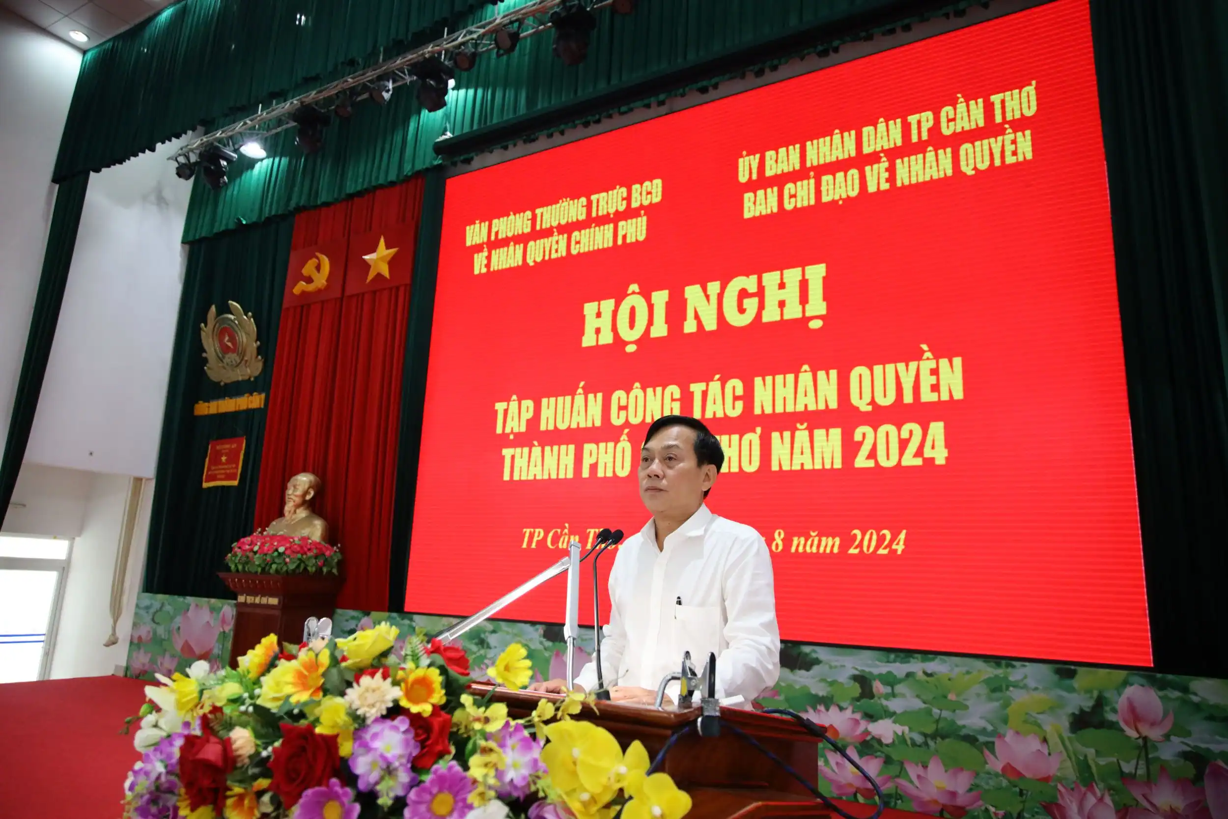 TP Cần Thơ phối hợp tập huấn công tác nhân quyền