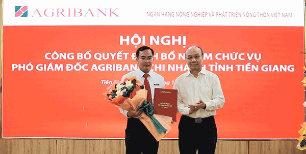 Phó Giám đốc Agribank