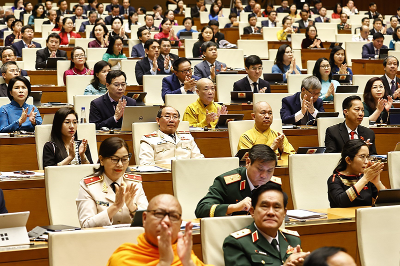 Thực hiện đột phá về thể chế để bước vào kỷ nguyên của hiện đại hóa, số hóa, xanh hóa