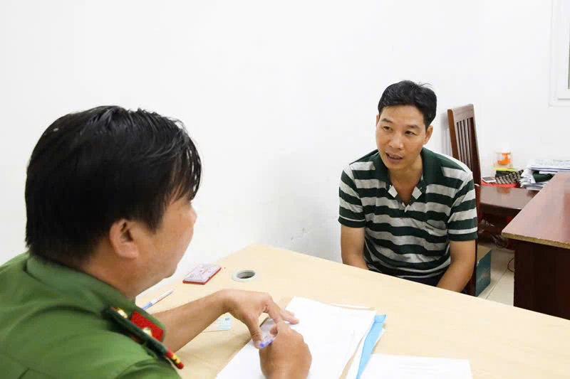 Mời làm việc đối tượng chặn đầu, đập phá xe ô tô và hăm dọa tài xế