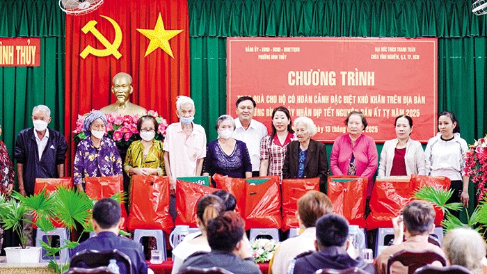 Phát huy dân chủ, huy động sức dân xây dựng quê hương