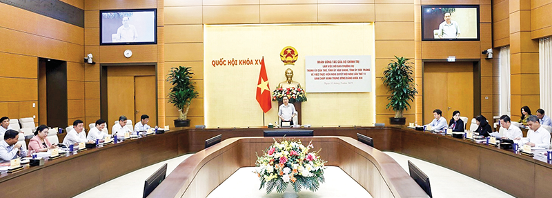 Công tâm, tránh tư tưởng cục bộ địa phương trong giới thiệu nhân sự sau sắp xếp