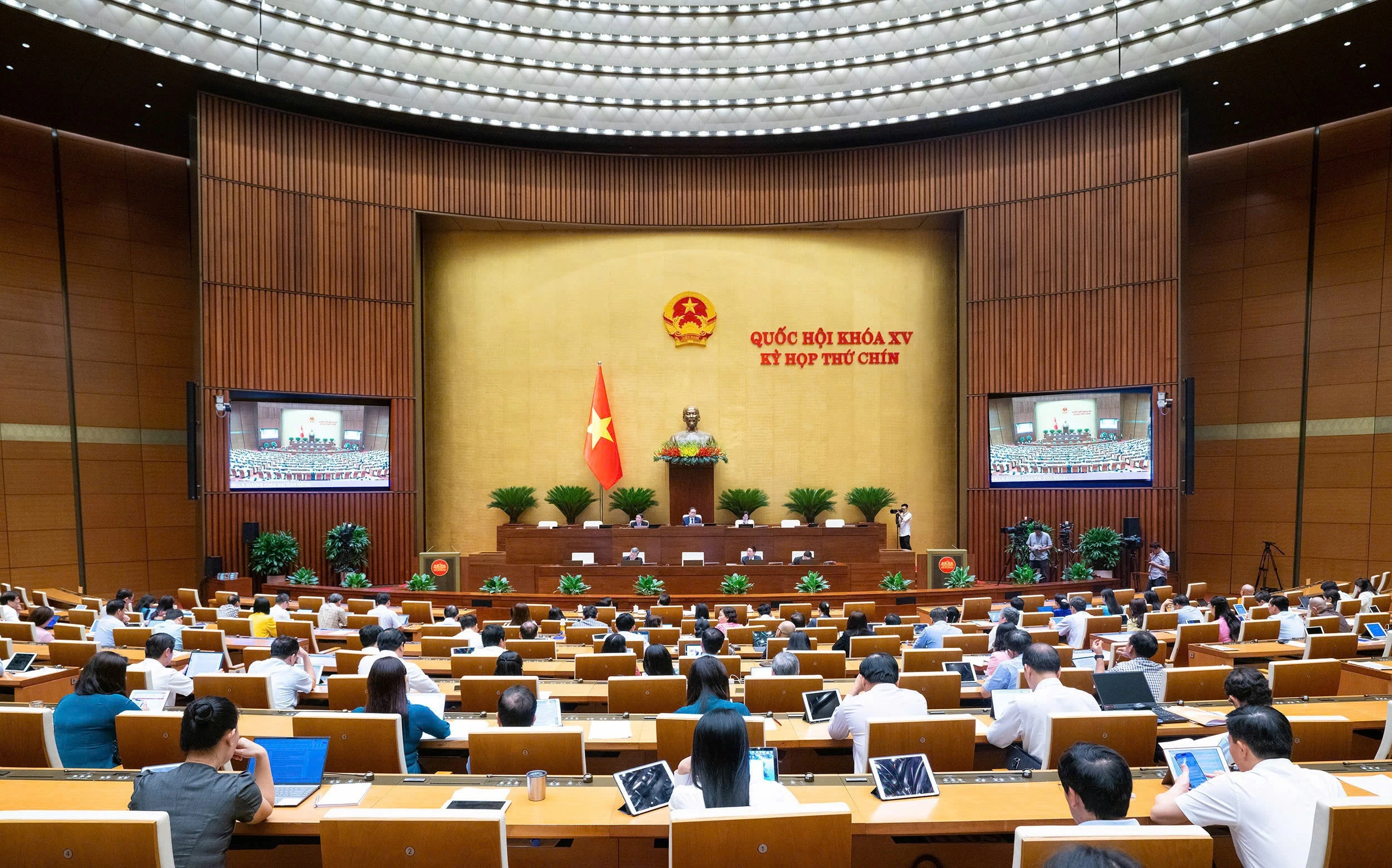 Đoàn Đại biểu Quốc hội TP Cần Thơ góp ý về dự thảo Luật Năng lượng nguyên tử (sửa đổi)