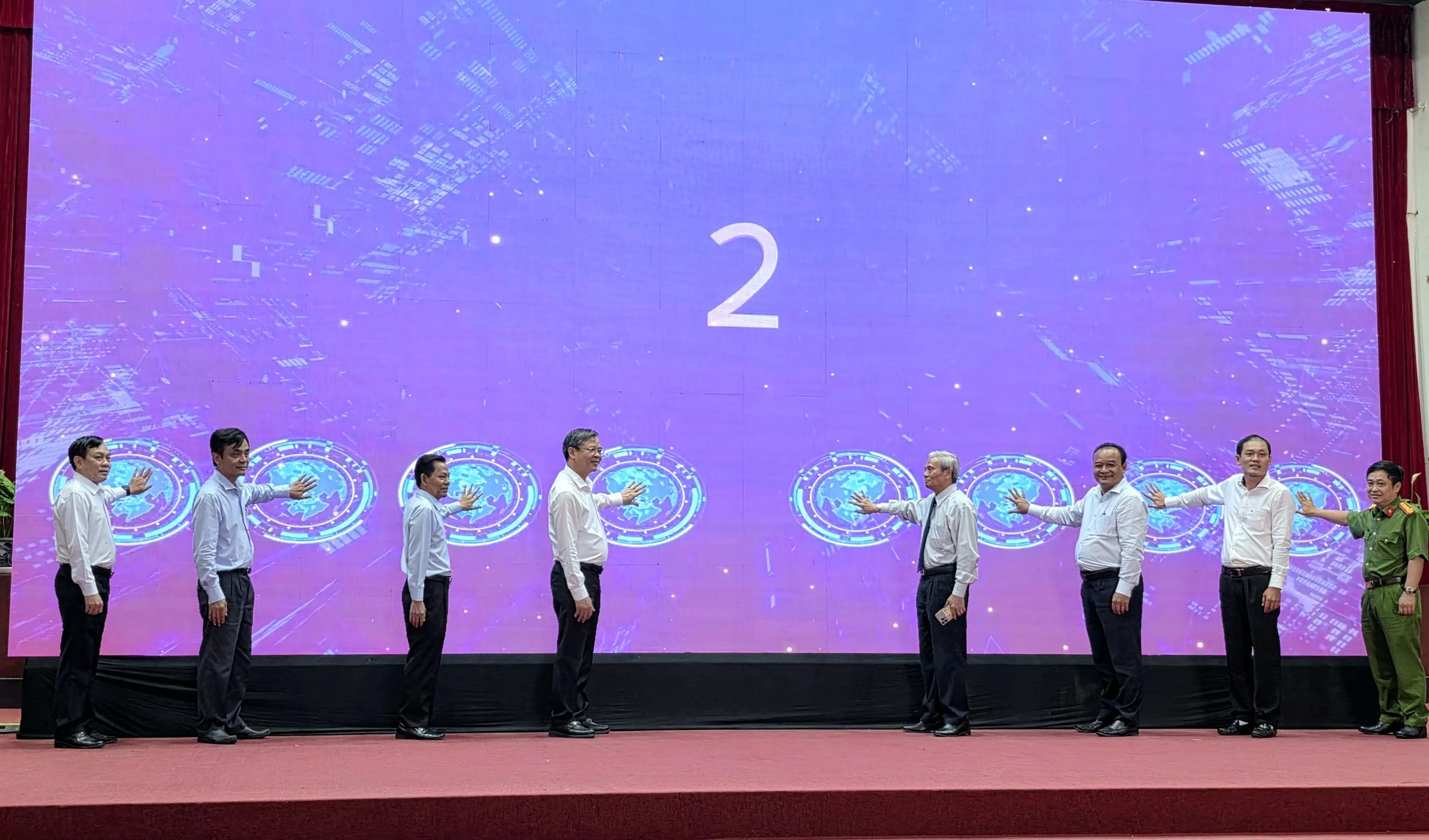 Cần Thơ phát động phong trào “Bình dân học vụ số”