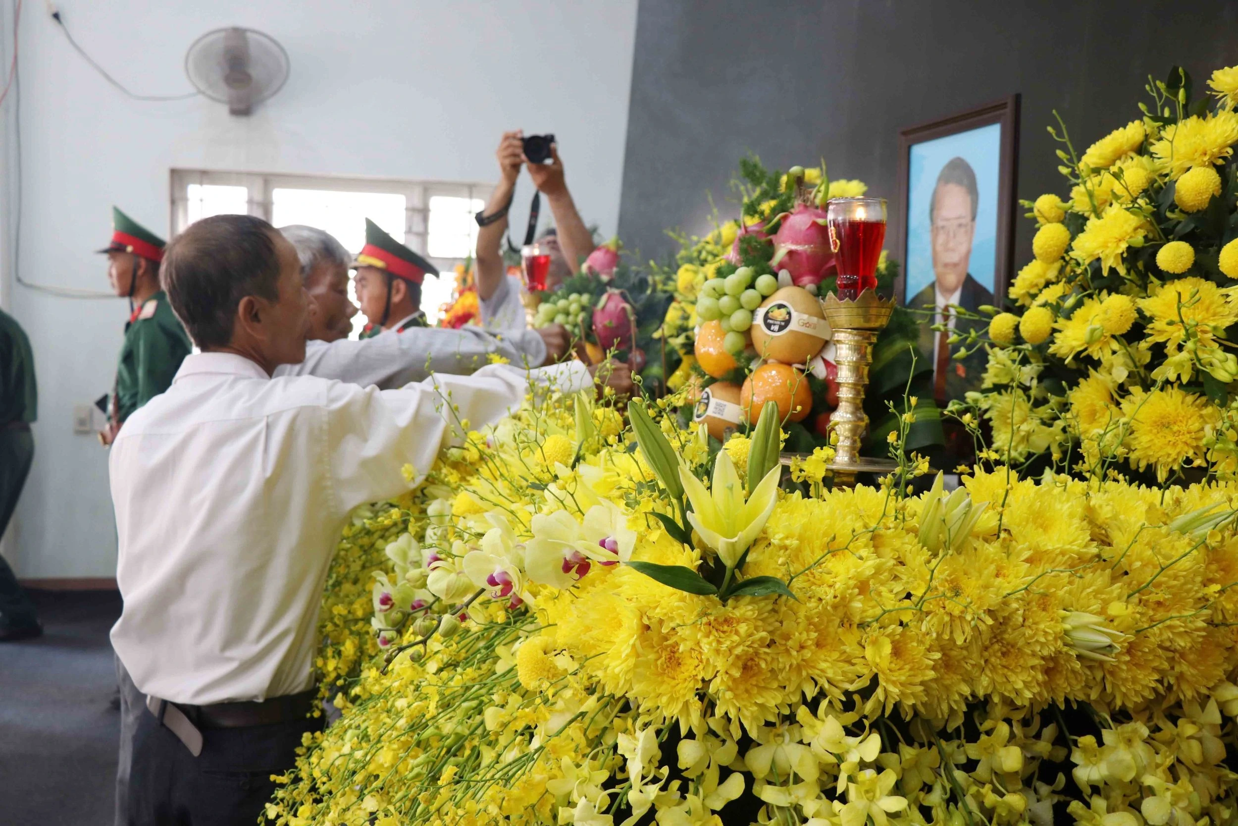 Cử hành trọng thể Lễ Quốc tang nguyên Chủ tịch nước Trần Đức Lương