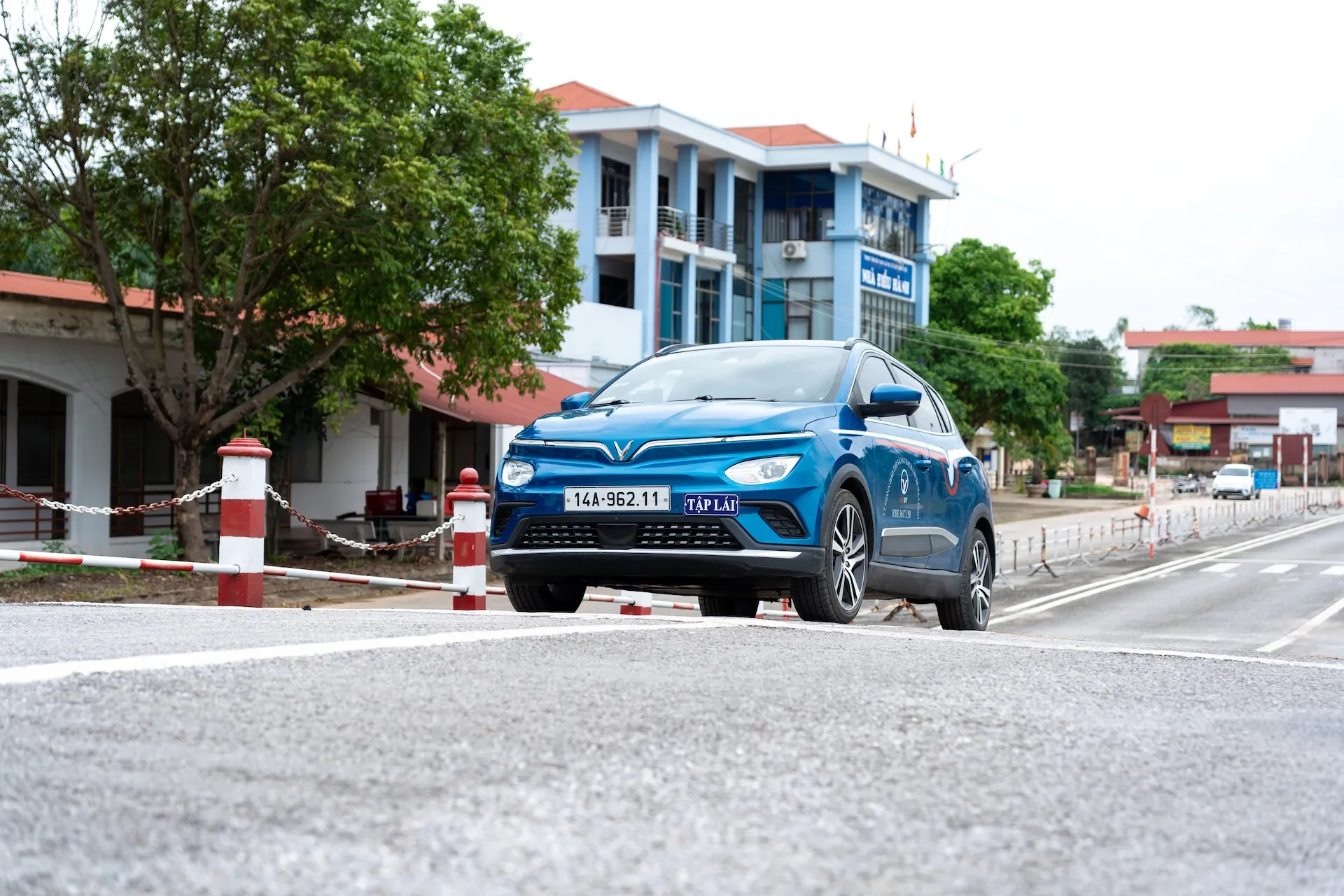VinDT nâng tầm trải nghiệm học lái xe bằng dàn xe điện VinFast khắp 3 miền