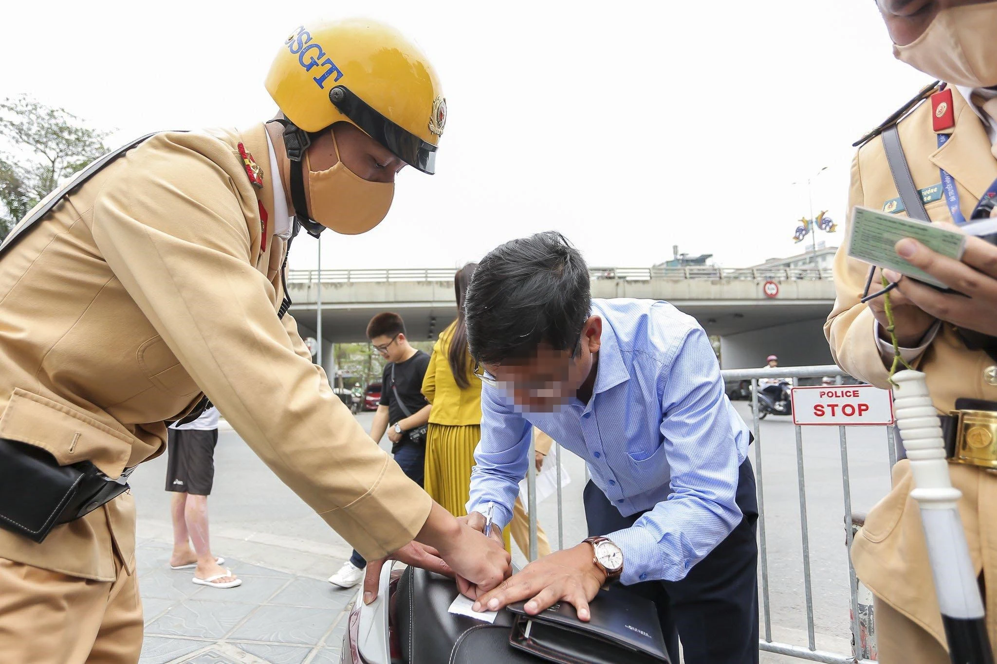 Nguyên tắc trừ điểm và khôi phục điểm trên giấy phép lái xe từ 2025